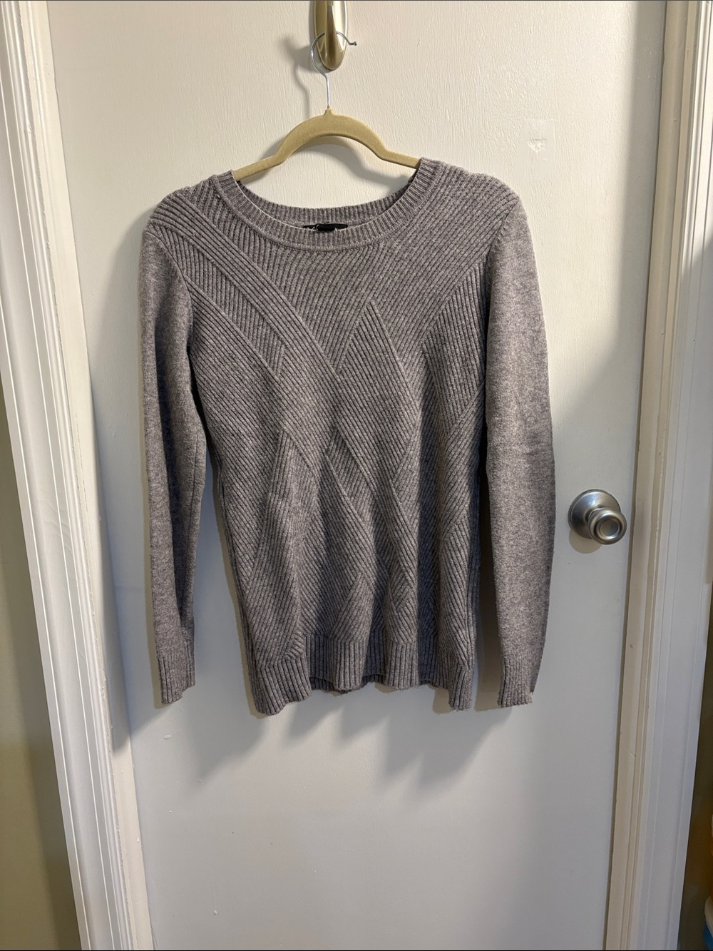 Classic Crewneck Ribbed Knit Sweater in Gray